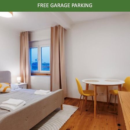 1 Bedroom Apartment With Terrace And Free Parking Near Metro Πράγα Εξωτερικό φωτογραφία
